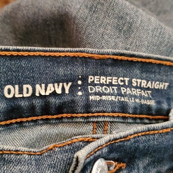 Old Navy Perfect Straight Mid Rise Jeans 6 - Picture 7 of 8